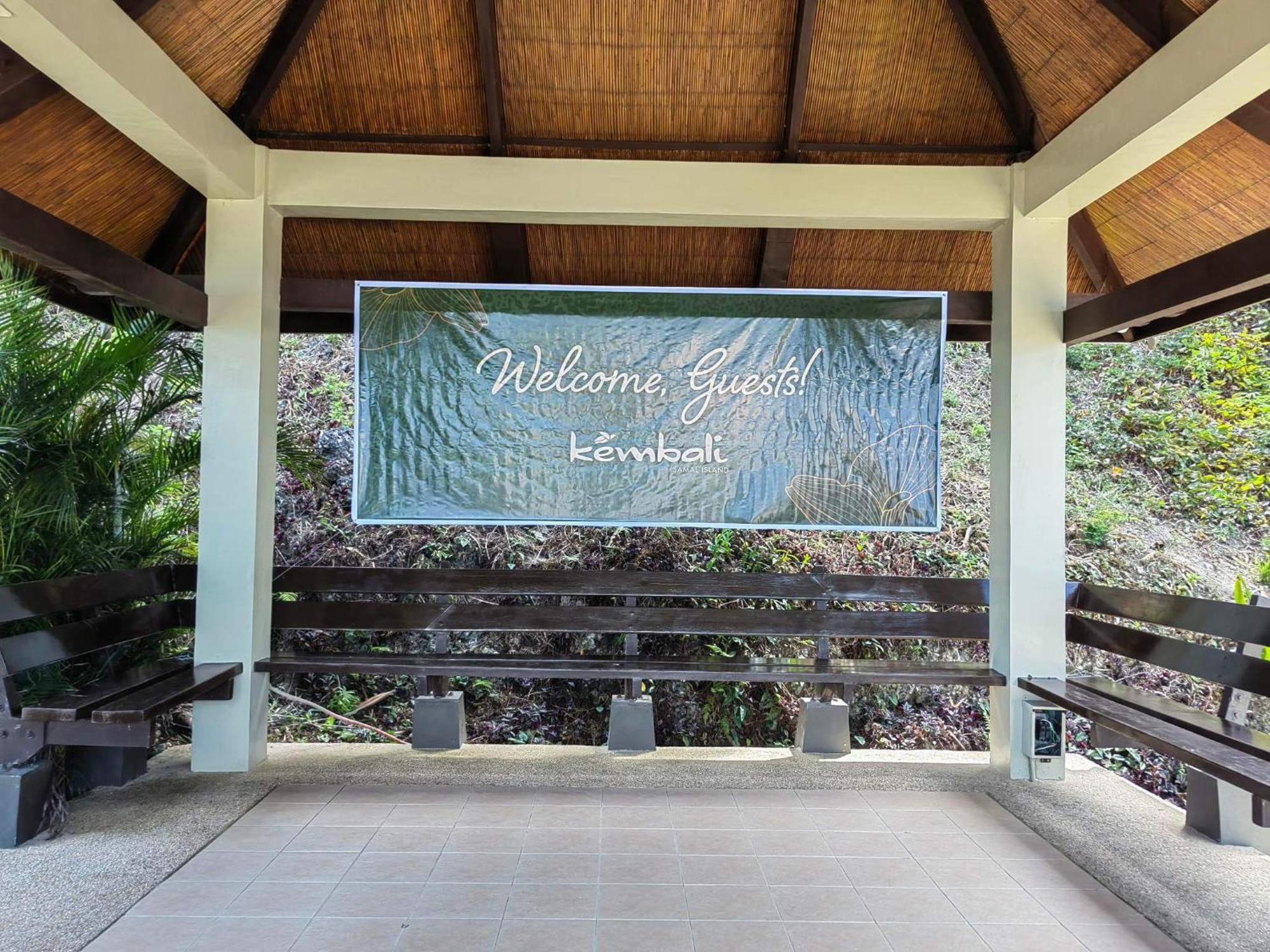 Kembali Condo Resort With Sea View Davao City Kültér fotó