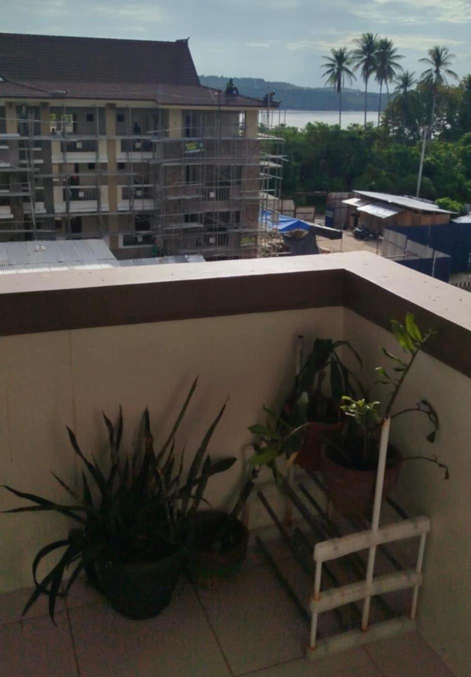 Kembali Condo Resort With Sea View Davao City Kültér fotó